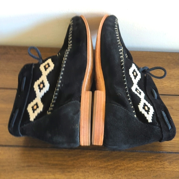 Soludos Black Suede Embroidered Moccasin Tassel Ankle Booties - Picture 3 of 16